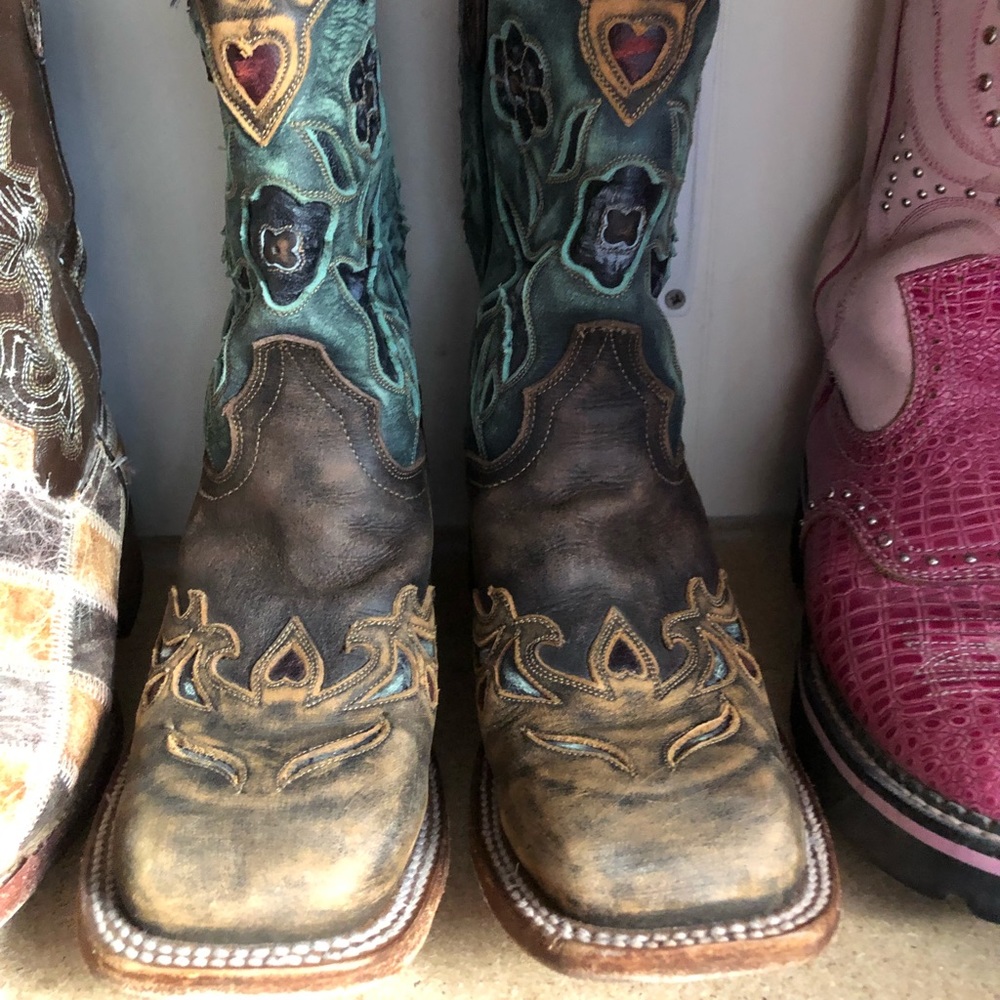 Boots!